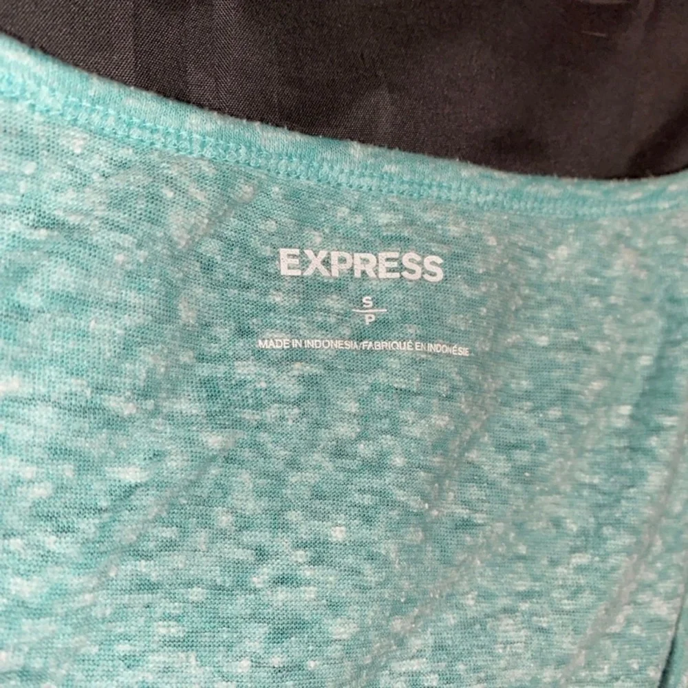 Express Tank Top - Picture 3 of 5